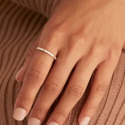 Rings<Mejuri Baguette Diamond Half Eternity Band