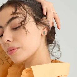 Earrings<Mejuri Baguette Emerald Stud Earrings