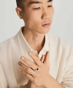 Rings<Mejuri Black Onyx Square Signet Ring
