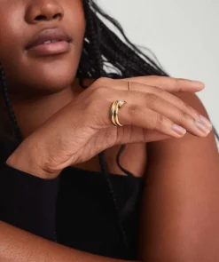 Rings<Mejuri Boa Gemstone Coil Ring