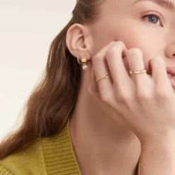 Earrings<Mejuri Bold Pearl Huggies