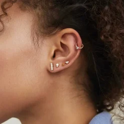 Earrings<Mejuri Cartilage Solo Diamond Mini Hoop