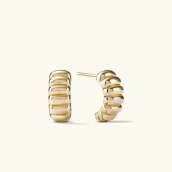 Earrings<Mejuri Charlotte Hoops