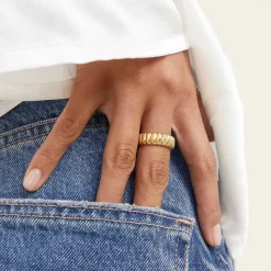 Rings<Mejuri Charlotte Ring