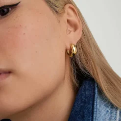 Earrings<Mejuri Chunky Medium Hoops