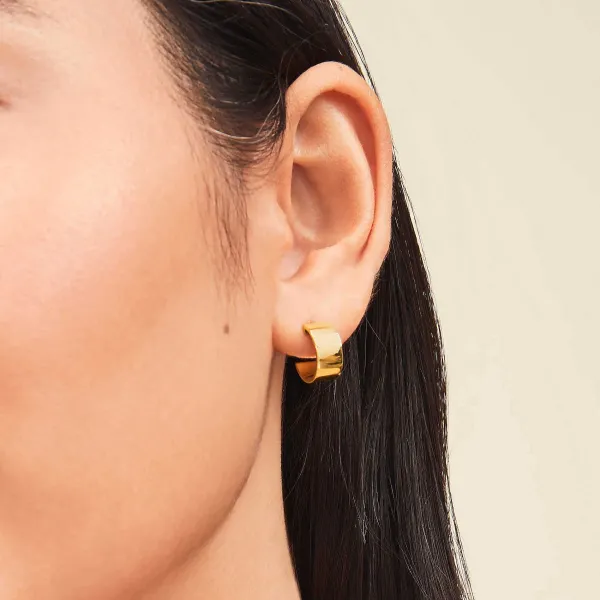 Earrings<Mejuri Daily Huggie Hoops