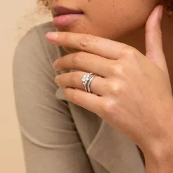 Rings<Mejuri Diamonds Cluster Ring