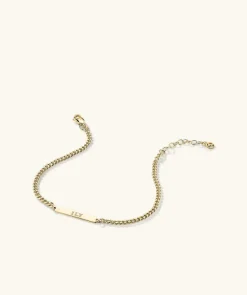 Bracelets<Mejuri Engravable Bar Curb Chain Bracelet