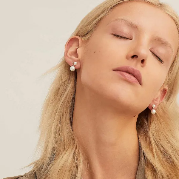 Earrings<Mejuri Essential Pearl Earrings