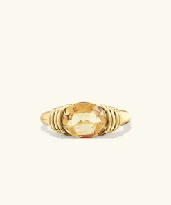 Rings<Mejuri Heirloom Ring