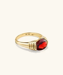 Rings<Mejuri Heirloom Ring