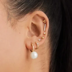 Earrings<Mejuri Large Pearl Huggies