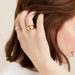 Rings<Mejuri Metallic Sphere Ring