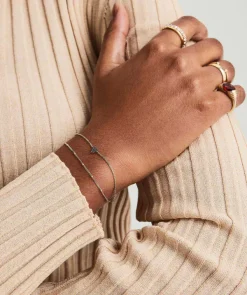 Bracelets<Mejuri Mini Heart Pav Diamond Bracelet