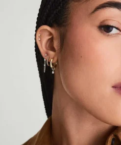 Earrings<Mejuri Mini Pear Diamond Hoop Charm