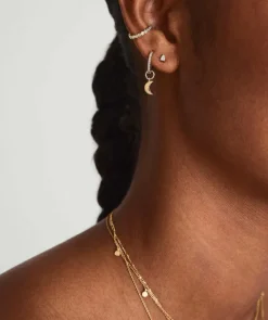 Earrings<Mejuri Mini Pear Diamond Stud