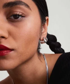 Earrings<Mejuri Patra Medium Hoops