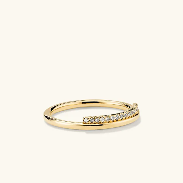 Rings<Mejuri Pav Diamond Bar Stacker Ring
