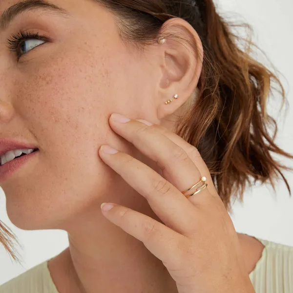 Rings<Mejuri Pav Diamond Bar Stacker Ring