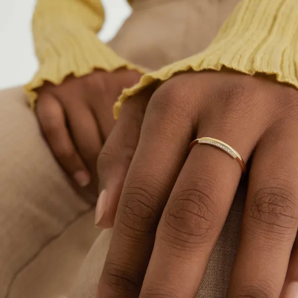 Rings<Mejuri Pav Diamond Bar Stacker Ring