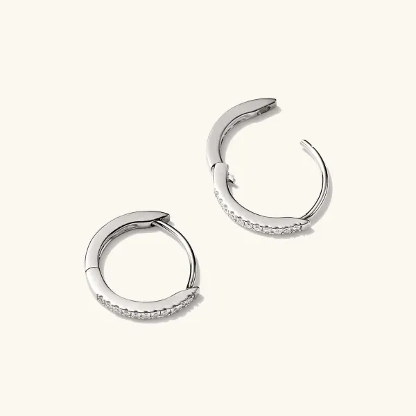 Earrings<Mejuri Pav Diamond Huggie Hoops