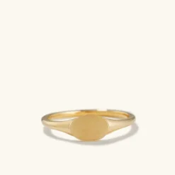 Rings<Mejuri Signet Ring