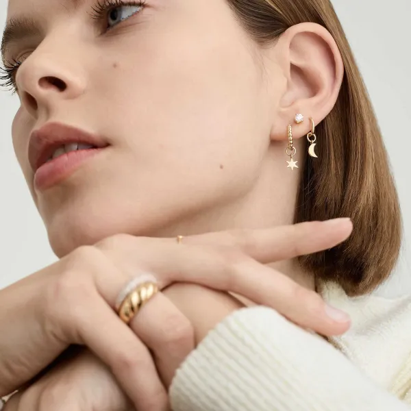 Earrings<Mejuri Single Moon Hoop Charm