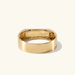 Rings<Mejuri Slim Rectangular Signet Ring