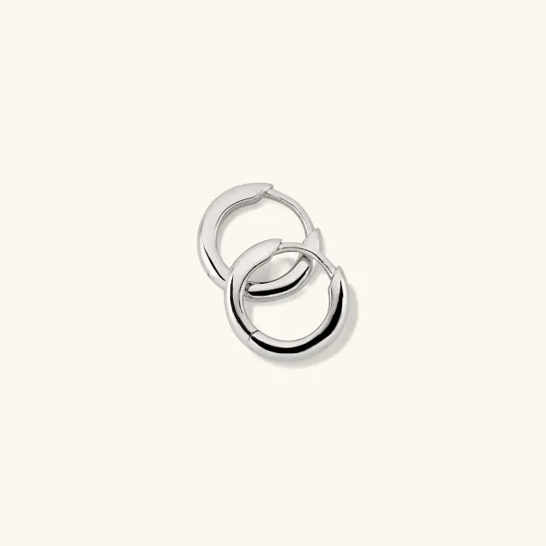 Earrings<Mejuri Tube Huggie Hoops
