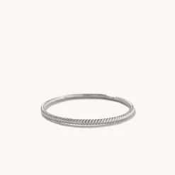 Rings<Mejuri Twist Ring