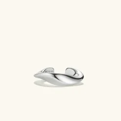 Earrings<Mejuri Wave Ear Cuff