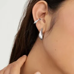 Earrings<Mejuri Wave Ear Cuff